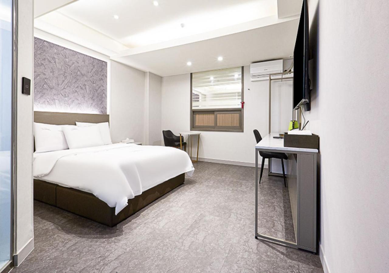 Regency Hotel Seongnam Exterior photo