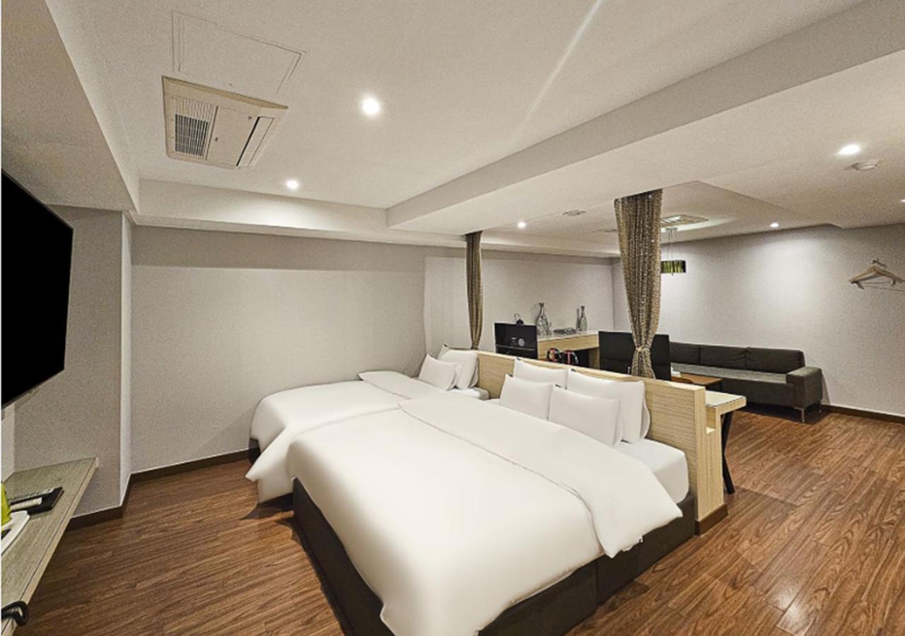 Regency Hotel Seongnam Exterior photo