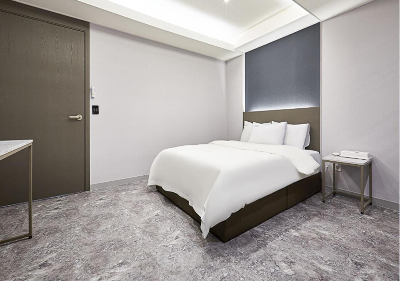 Regency Hotel Seongnam Exterior photo