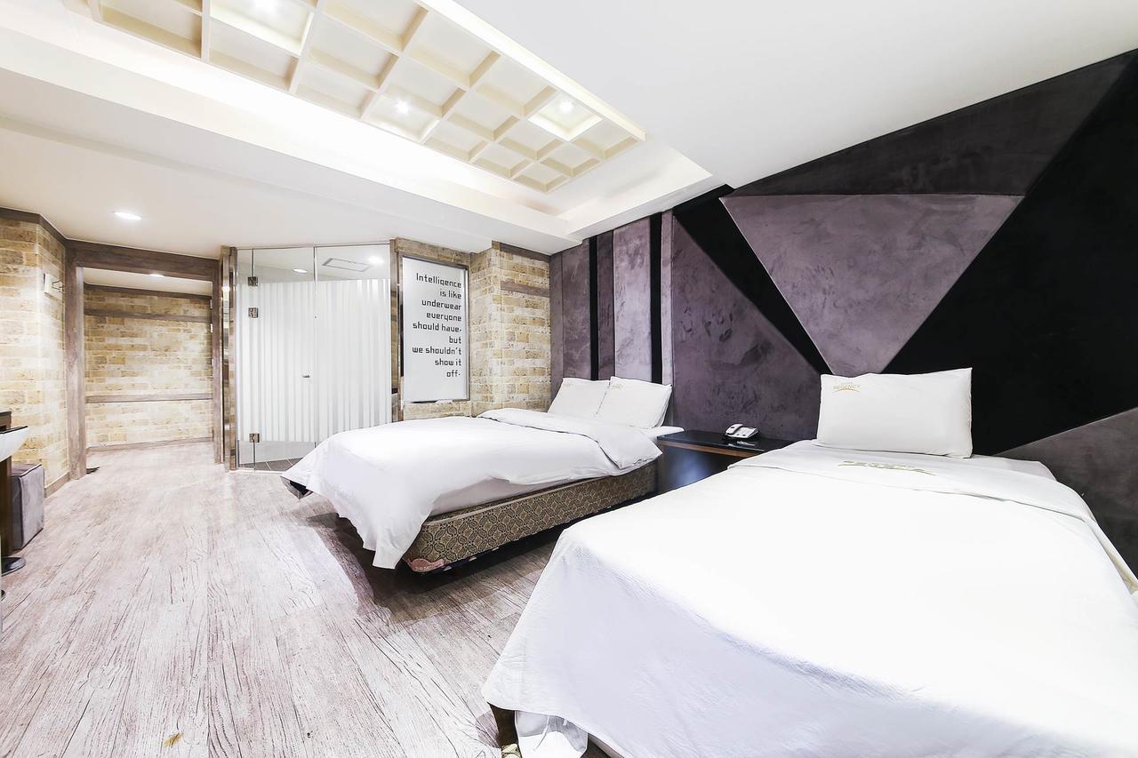 Regency Hotel Seongnam Exterior photo